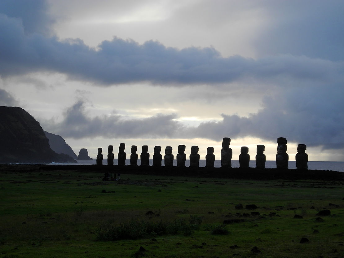 Ahu Tangariki, ou les 15 moaï