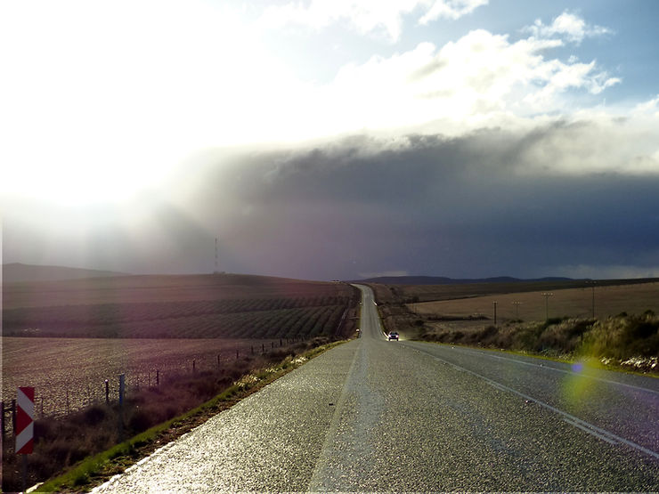 Le lendemain du monster storm au Cap, le gros de la tempête s'éloigne vers l'est en direction de Knysna.