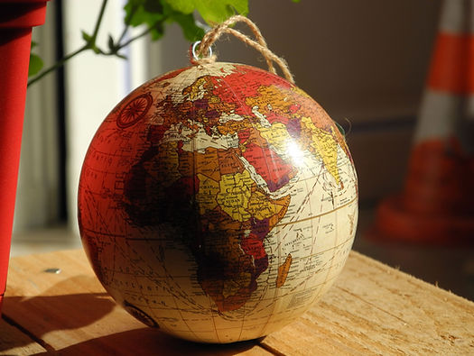 "C'est un tout petit monde..."